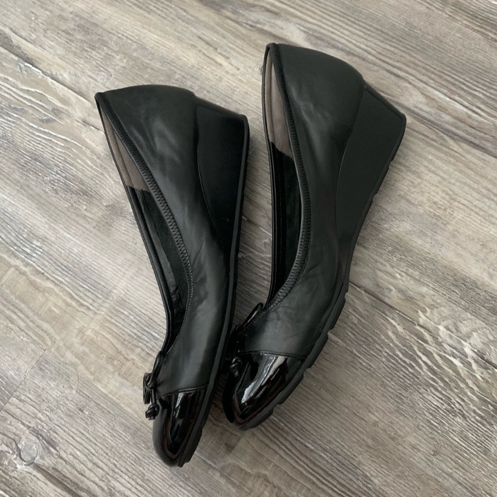 Wedges in Black Cole Haan w/ Nike Air - Picture 3 of 6
